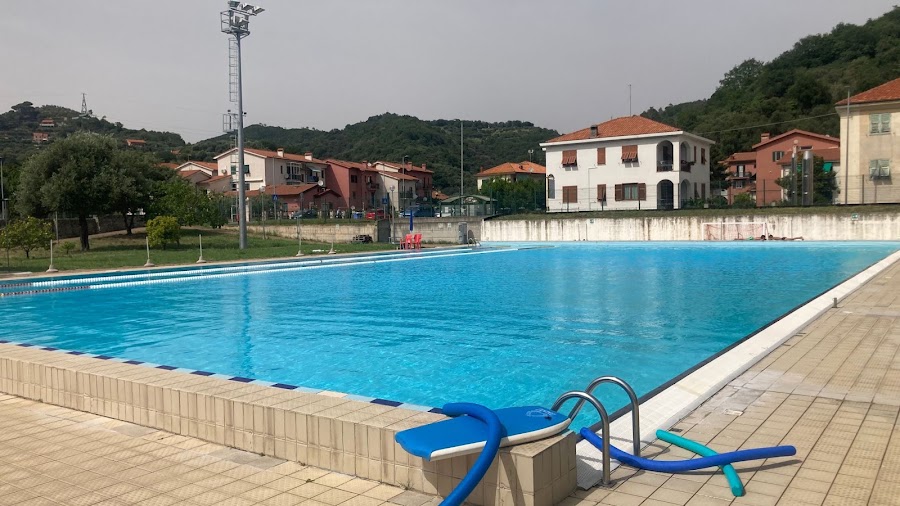 Piscina di Luceto