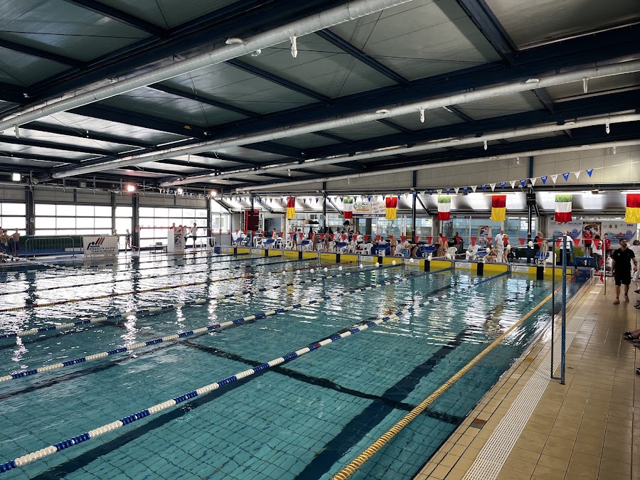Piscina Comunale "Gianni Gambi"