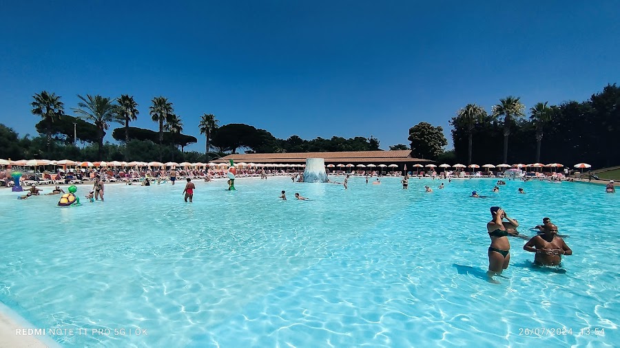 Gloria Village