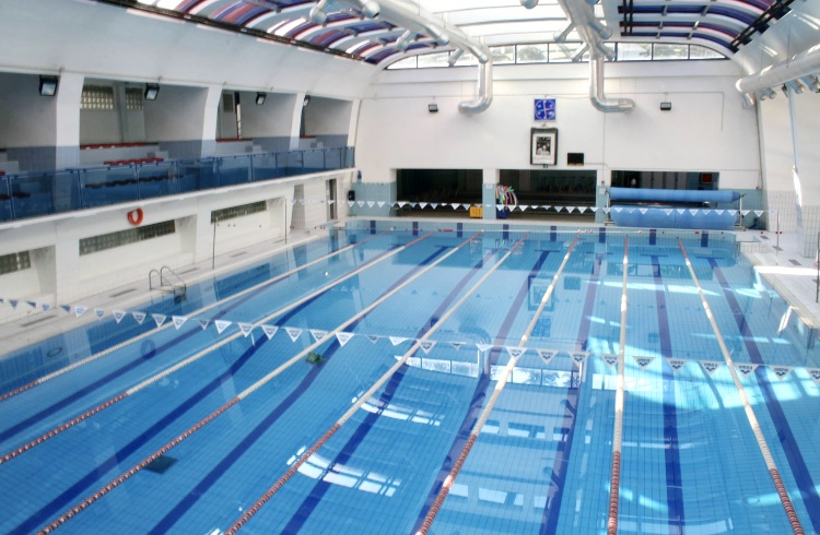 Piscina Comunale Ondina Valla