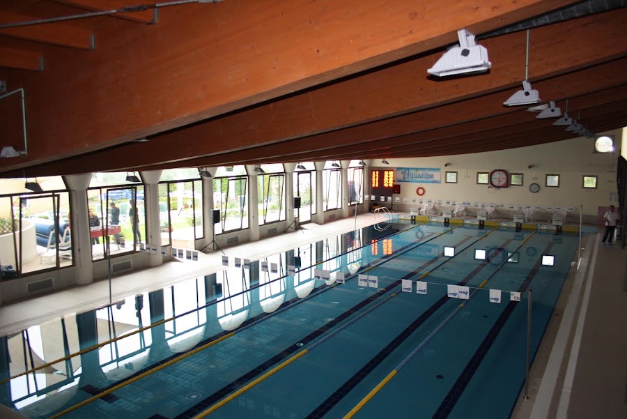 Aquarius Piscina Canosa