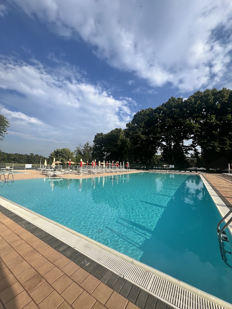 Quiet Pool