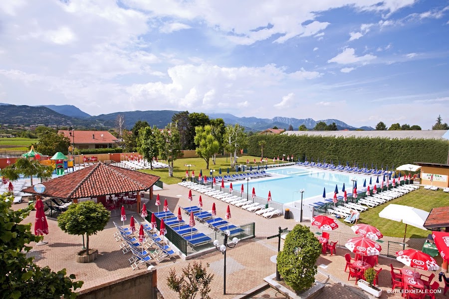 Hotel Nuova italia piscina