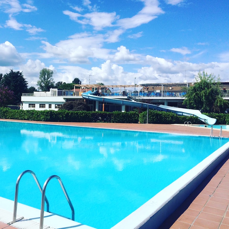 Piscina di Rovasenda