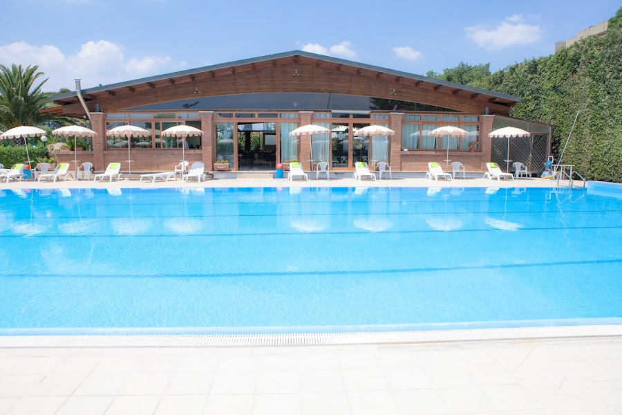 Sporting Club Paradise