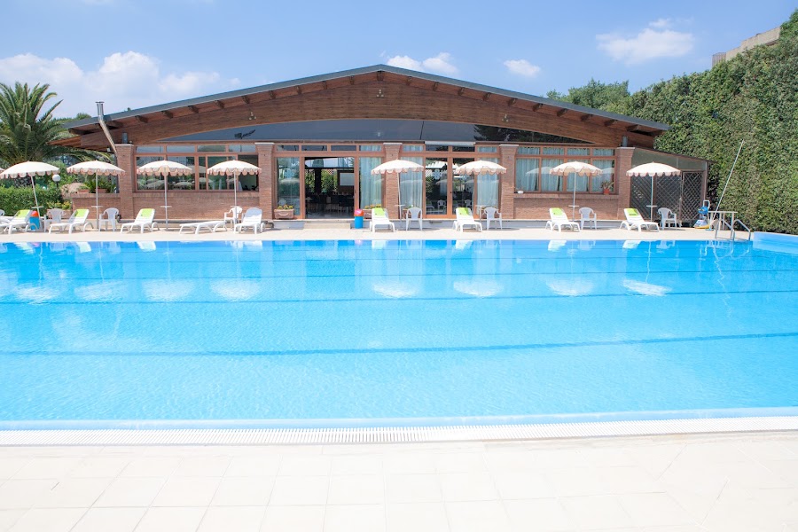 Sporting Club Paradise
