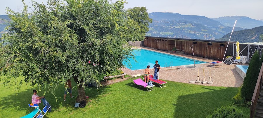 Freischwimmbad Steinegg - Piscina all'aperto Collepietra